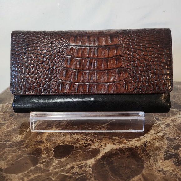Brahmin Croc Embossed Leather Wallet GUC - Picture 2 of 11